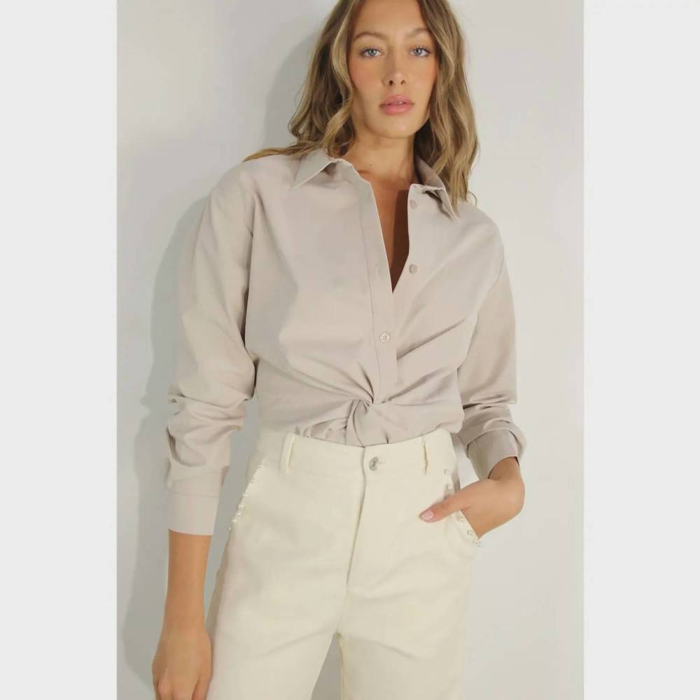 NEW MULLA classic-with-a-twist top in stone